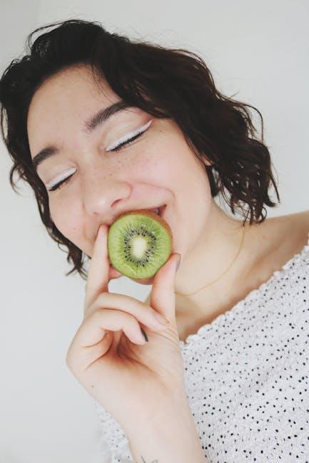 Exploring the⁢ Benefits of Mineral Makeup for Radiant Skin