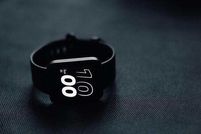 Top Wearable Devices That Excel in ​Respiratory Tracking